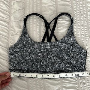 Lululemon sports bra